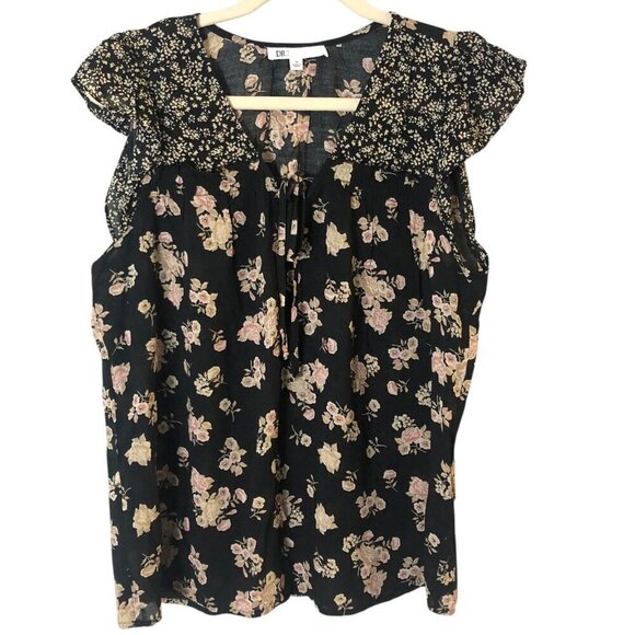 Daniel Rainn Tops - DR2 DANIEL RAINN Black Pink Floral Flutter Short Sleeve Blouse Top Womens size M